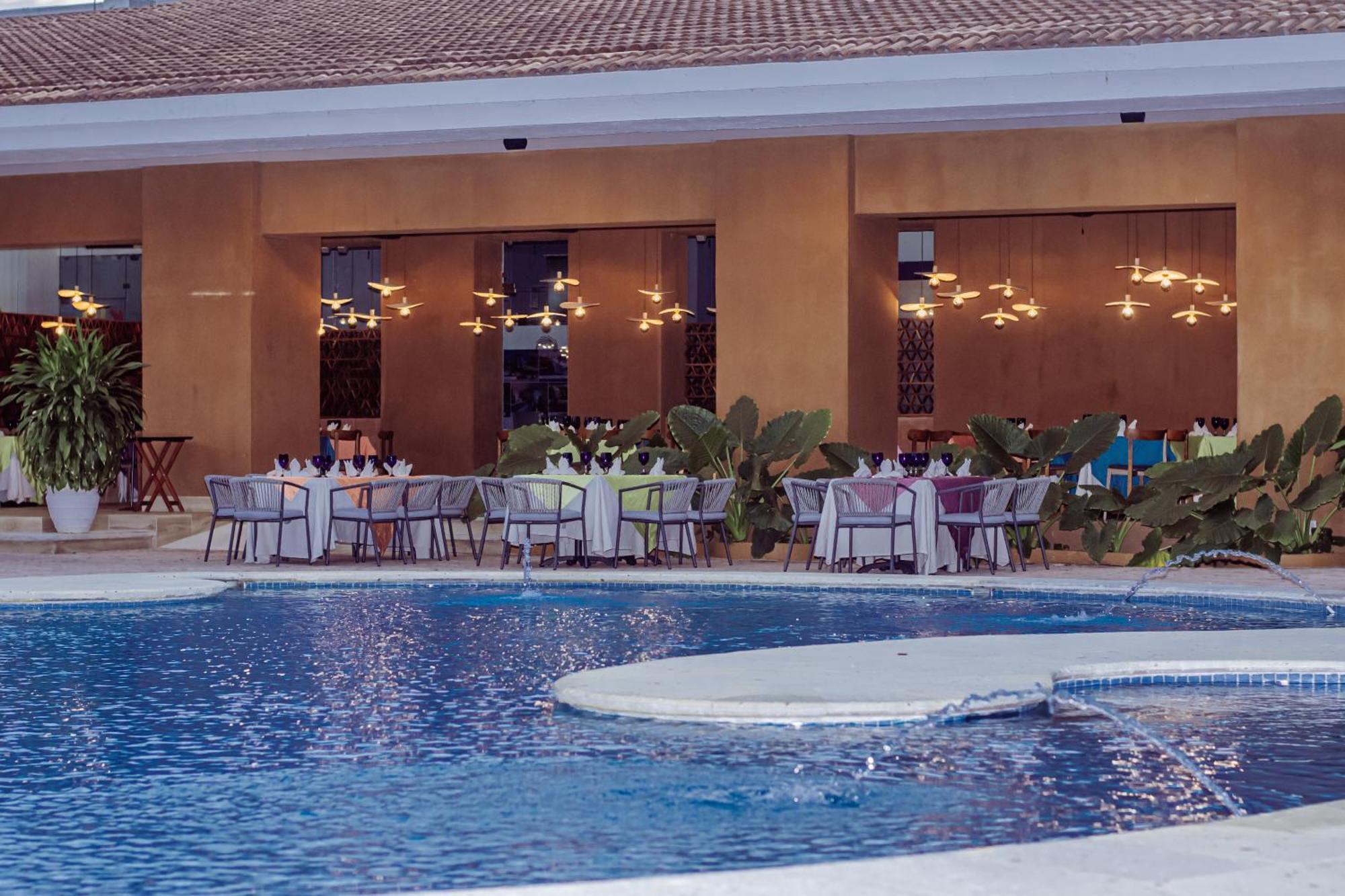 Park Royal Beach Huatulco Tangolunda Esterno foto